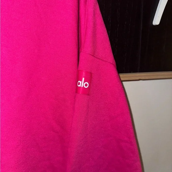 Alo Yoga Women's Pink Henley Pullover Top Large - Picture 2 of 4